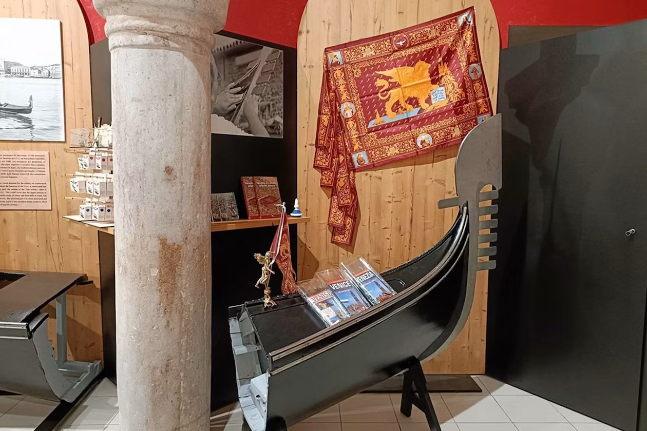 Gondola History Gallery + VR Experience